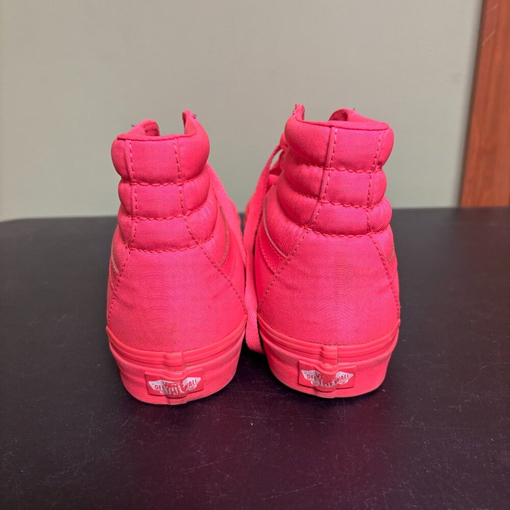 Vans Sk8-Hi 'Mono Canvas' sneakers in a neon hot pink - Picture 4 of 6